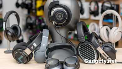 лучшие беспроводные наушники с креплением за ухом