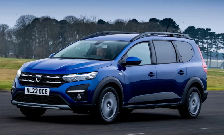 Лучшие автомобили для семьи 2022