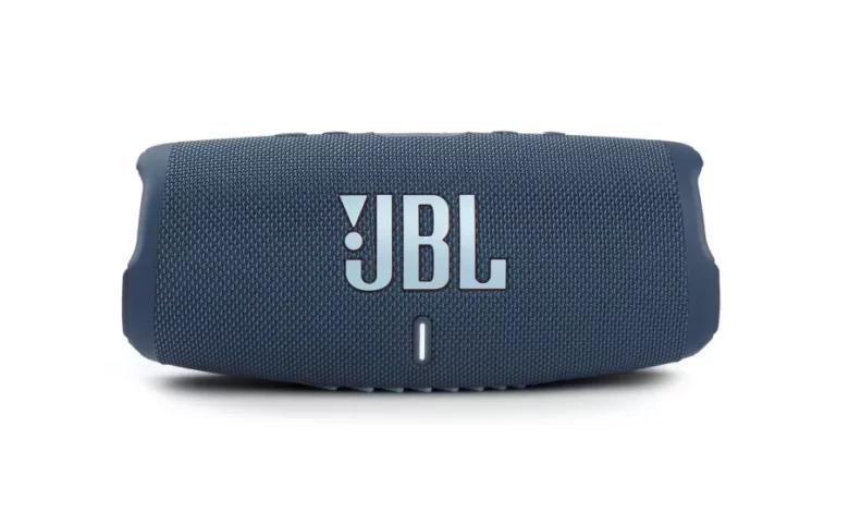 Лучшие портативные колонки для улицы 2022