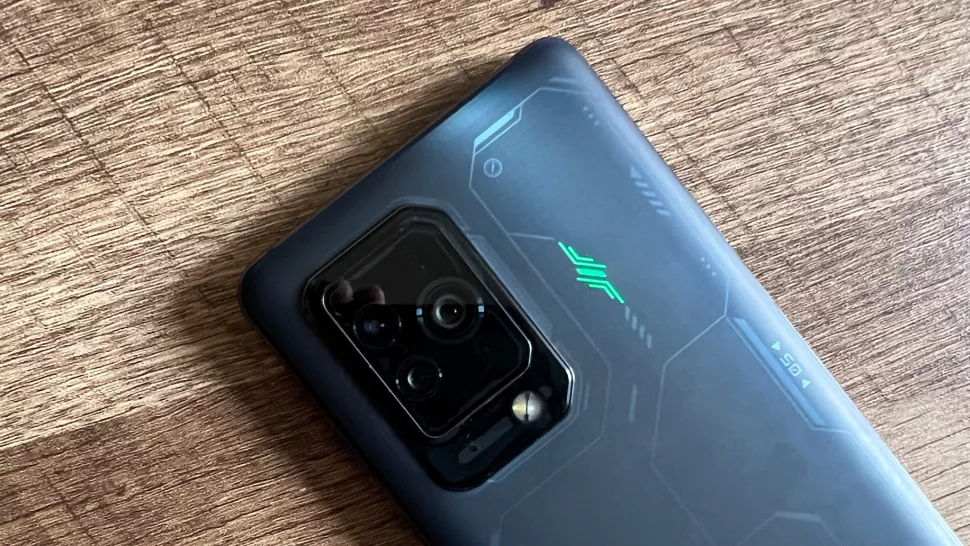 Топ игровых телефонов 2025 2 Black Shark 5 Pro