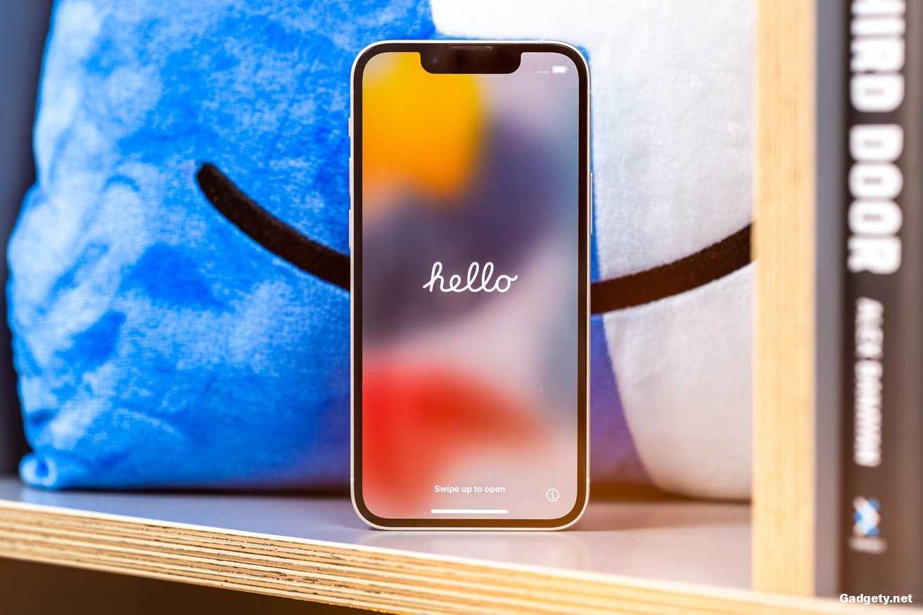 Стоит ли покупать Айфон 13 мини в 2025 году