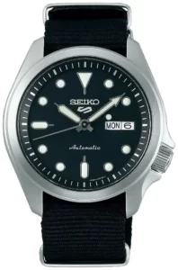 Seiko SRPE67K1S Seiko 5 