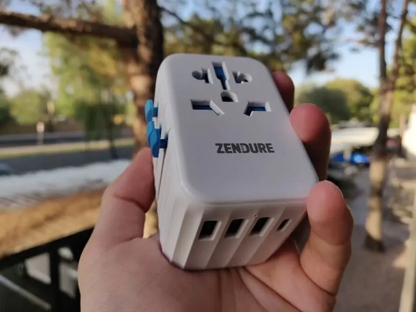 Zendure Passport II Pro Travel Adapter