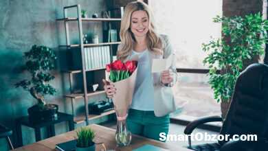 chto podarit nachalnicze na 8 marta