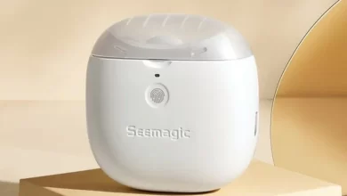 Что подарить человеку который занимается маникюром ?